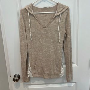 Sweater hoodie with lace detailing